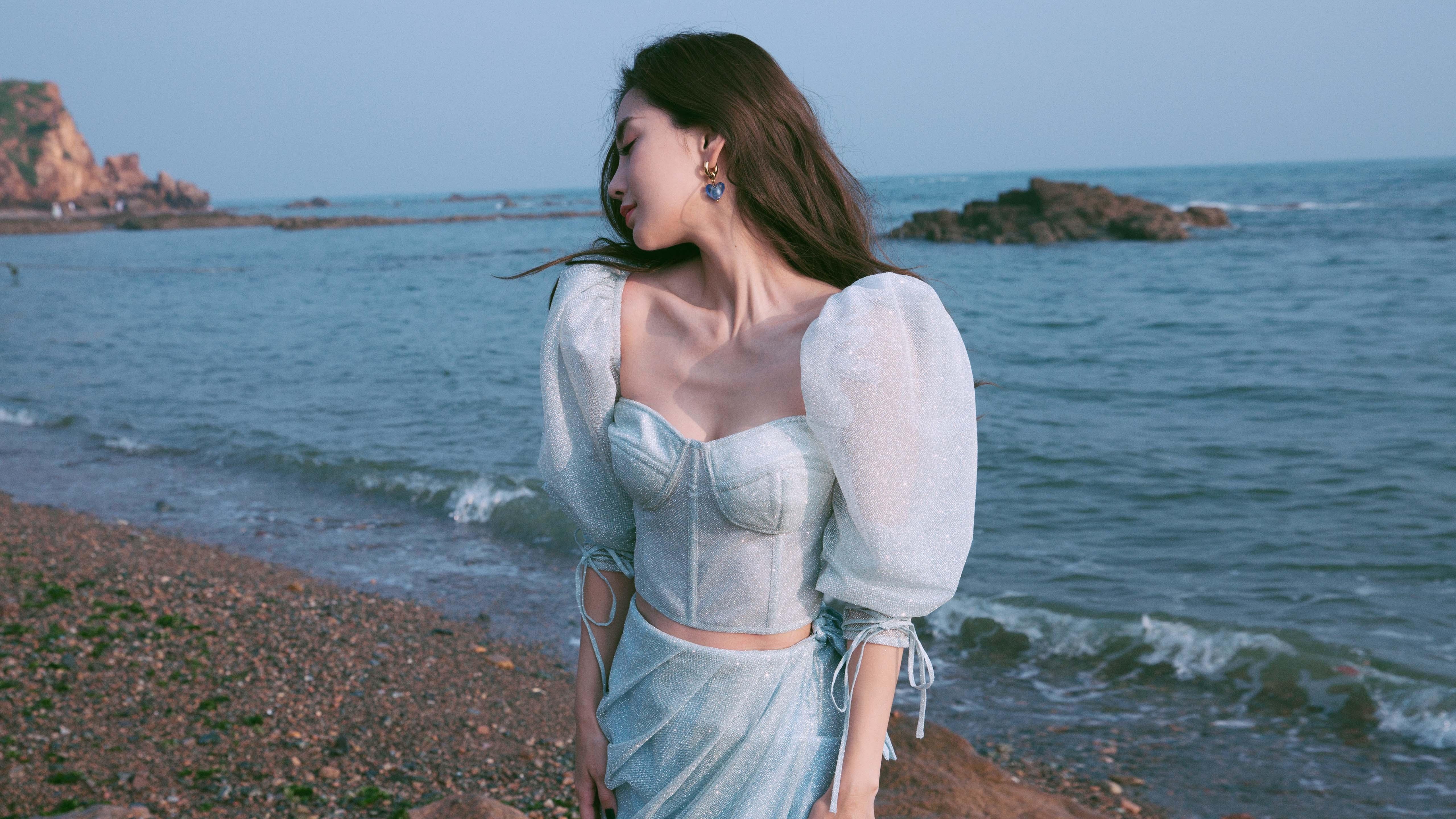 “漂移舞者:弯道飞舞的速度艺术”,弯道漂移技巧视频教程