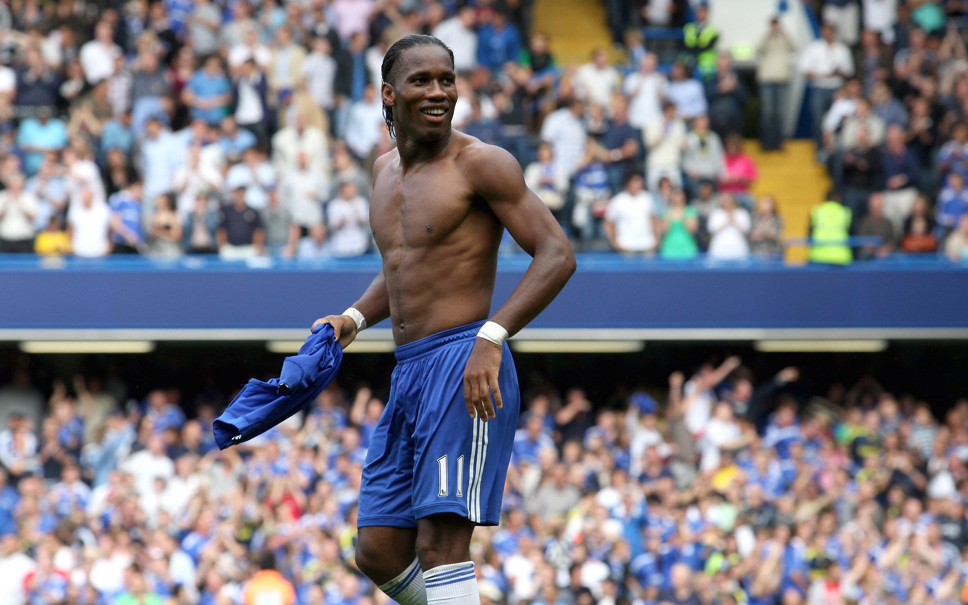 欧冠淘汰赛抽签揭晓，拜仁再遇老对手巴黎，欧冠淘汰赛抽签结果