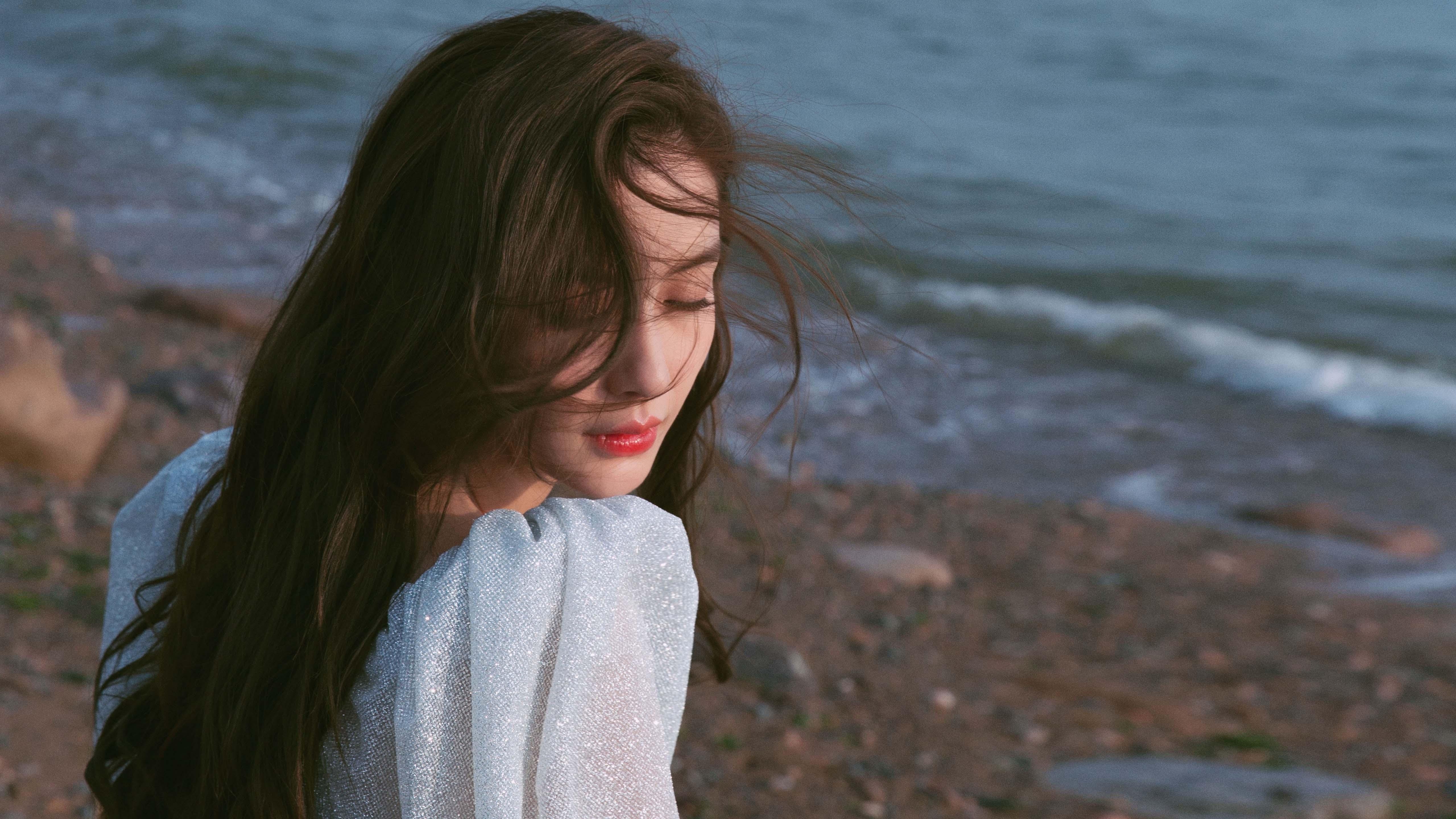 世界青少年自行车环城赛在杭州激烈角逐，环城自行车比赛